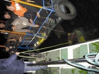 潜江王拐汽渡1.11事故打捞